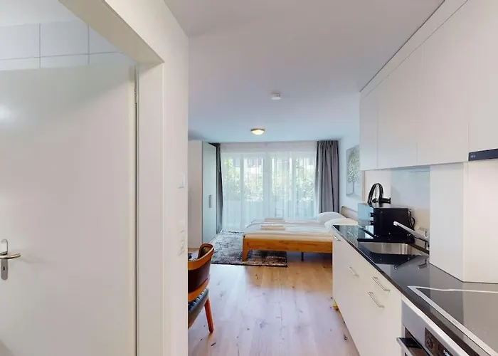 Amazing In Centre - Sun8 *