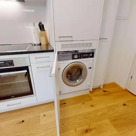 Amazing In Centre - Sun8